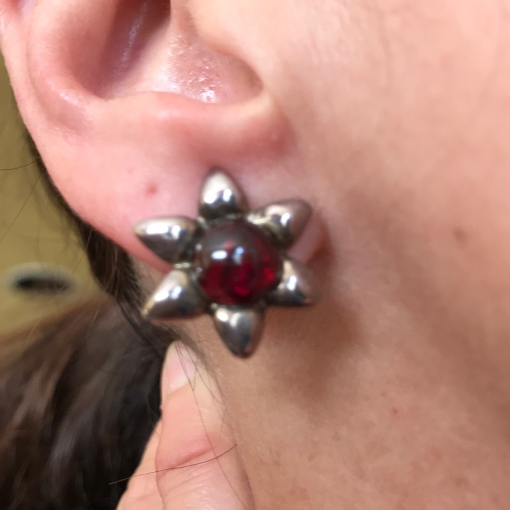 Earrings - Picture 3 of 6